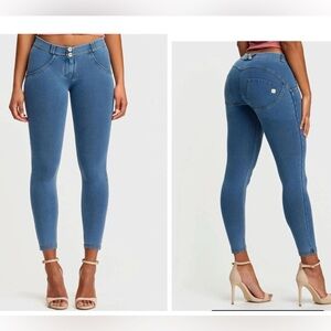 Freddy WRUP mid-rise ankle length denim pants Light blue Size Medium New